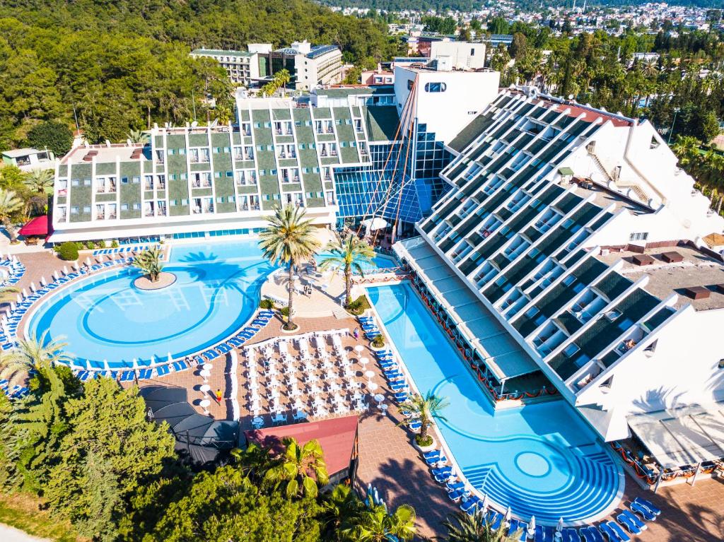 Gallery image of Queen's Park Goynuk Hotel - All Inclusive in Kemer