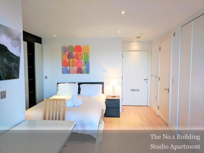 Gunwharf Quays Apartments - 
