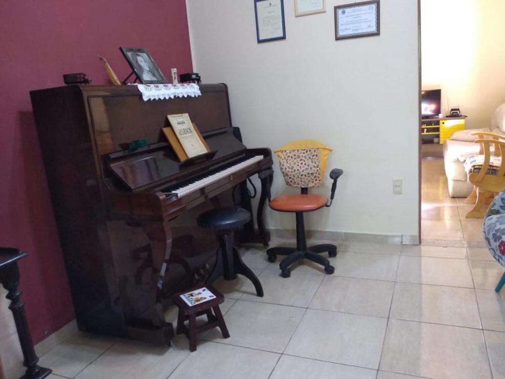  Quarto de Solteiro em casa no Centro de Vitória E.S.