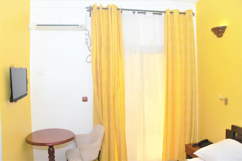 TV a/nebo společenská místnost v ubytování Hotel - Y