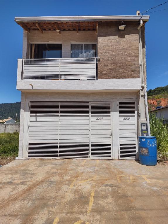  Casa com Piscina em Ubatuba