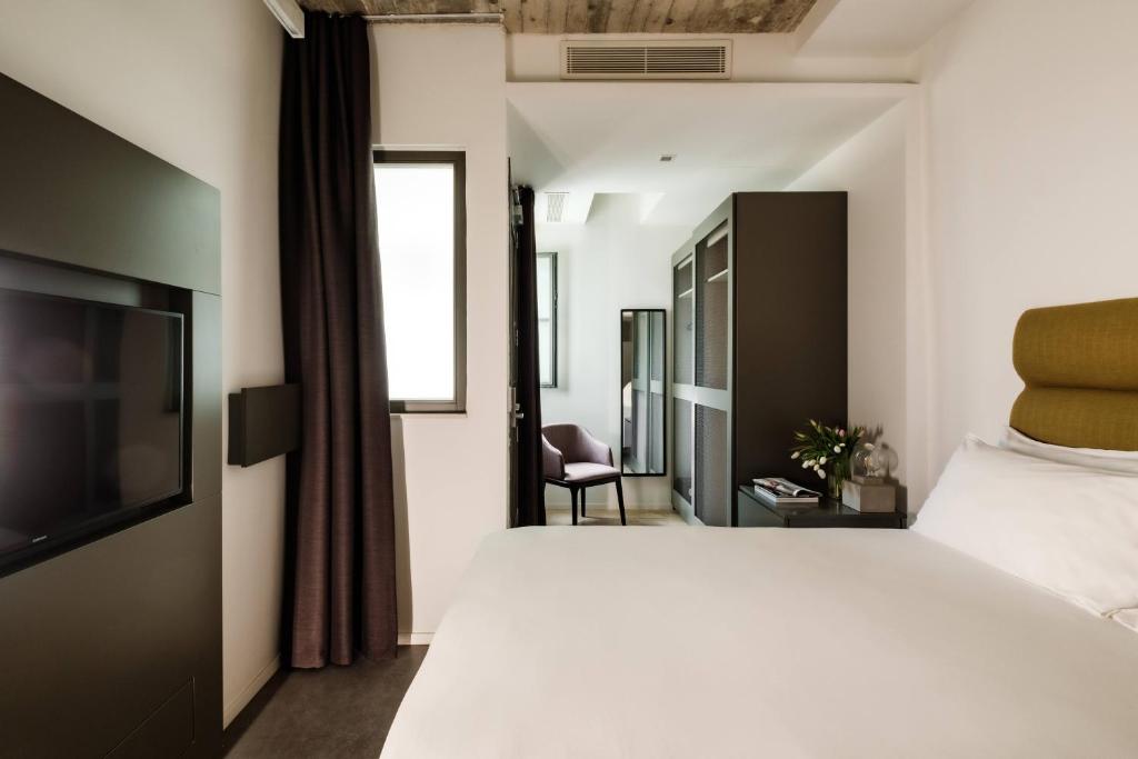 TV a/nebo společenská místnost v ubytování 19 ROOMS