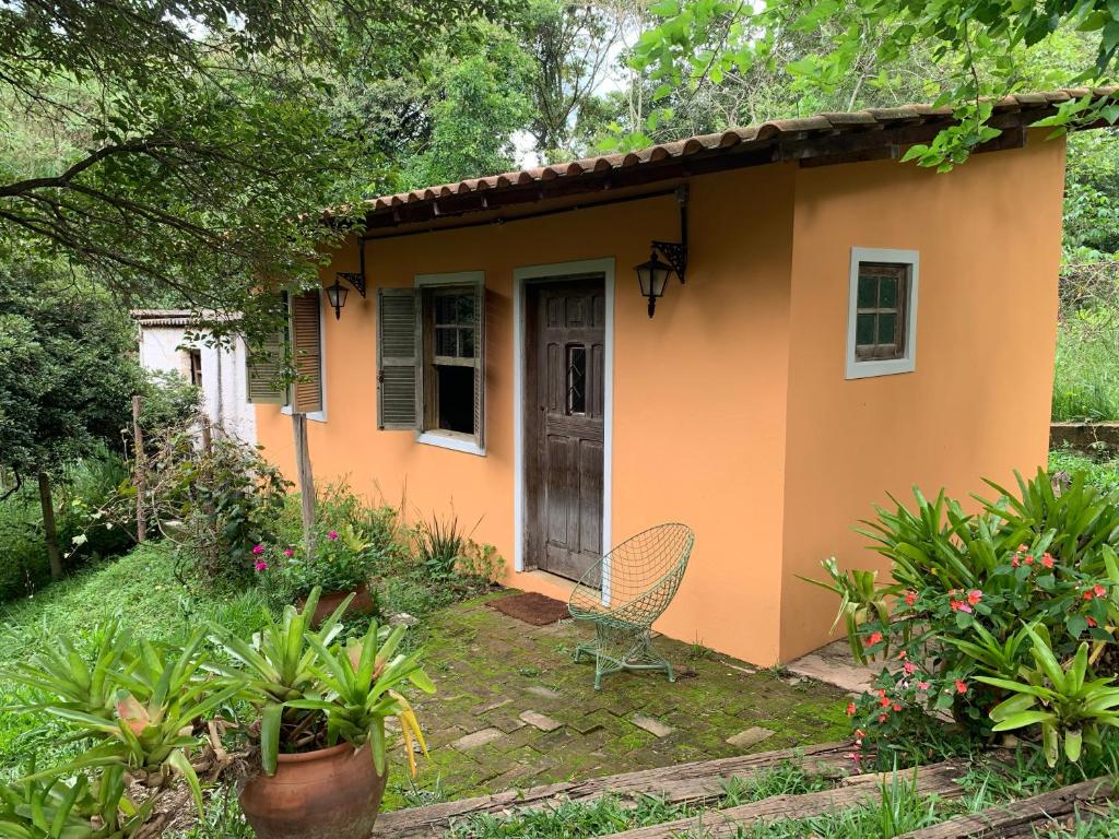  CHÁCARA CASA DO LAGO Muita natureza a 1h de SP!