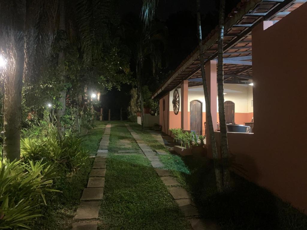  CHÁCARA CASA DO LAGO Muita natureza a 1h de SP!