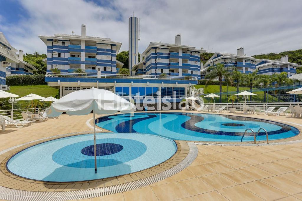  Lindo apê de 3 quartos na Brava a 100m do mar!
