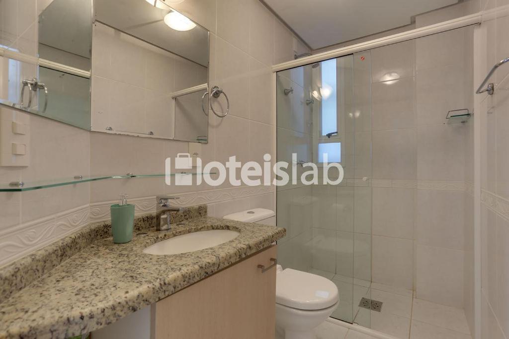  Lindo apê de 3 quartos na Brava a 100m do mar!