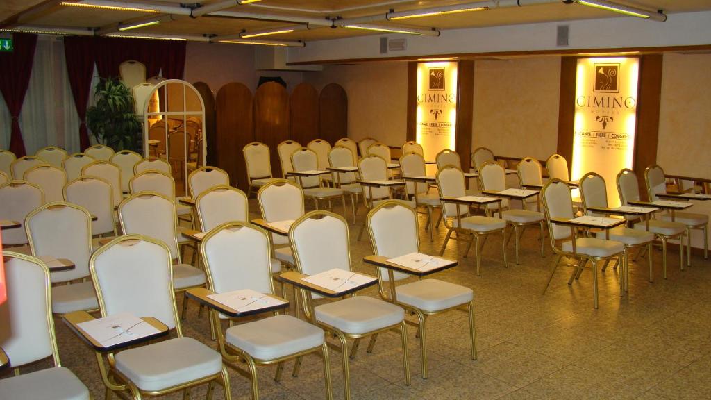 Hotel Vienna Ostenda e Ristorante il Danubio - Resim 2