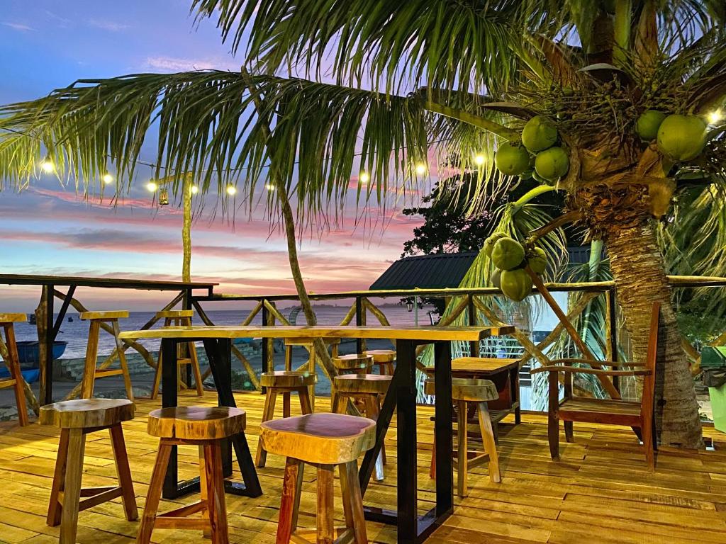 The Happy House Ke Ga