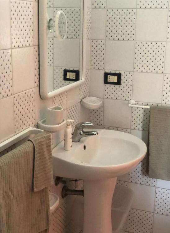 A bathroom at Casa Lionessa