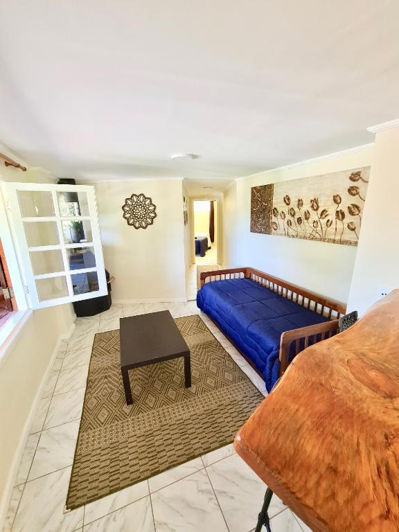  Tiny house nova dois quartos e excelente internet e varanda