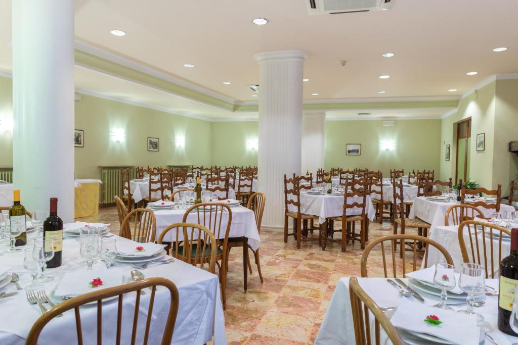 Restaurace v ubytování Hotel San Pietro