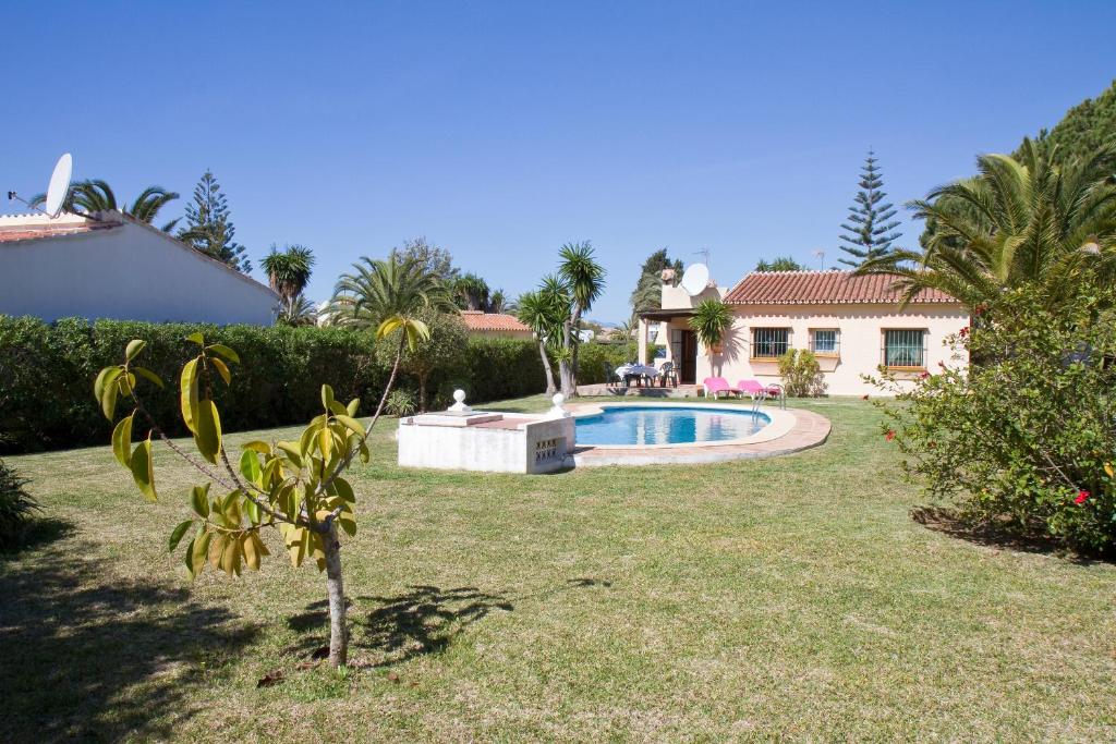 Bazén v ubytování Marbella Villas nebo v jeho okolí