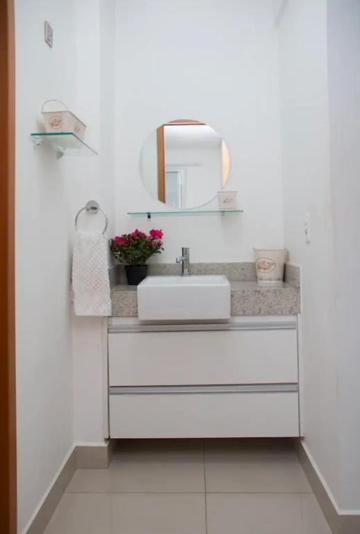  Apartamento V.Mariana Mobiliado