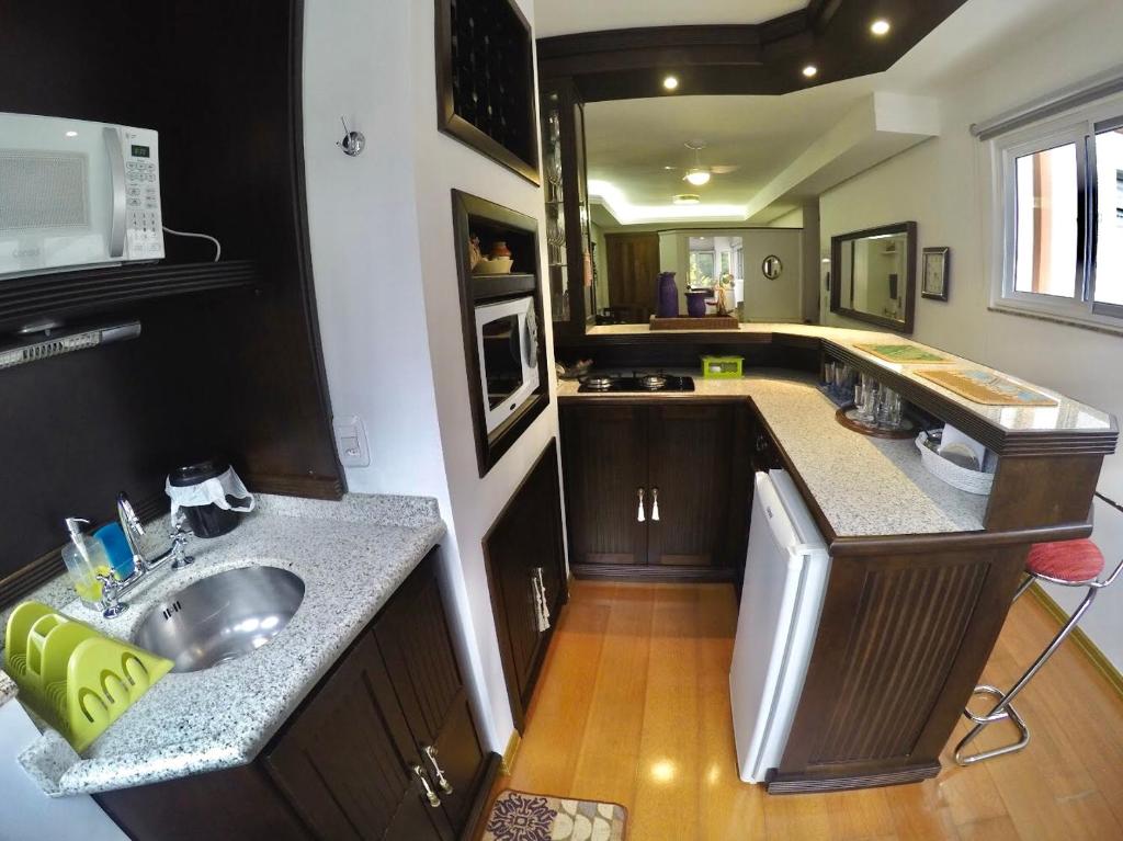 Conforto e tranquilidade em Gramado até 4 pessoas  Conforto e tranquilidade em Gramado até 4 pessoas