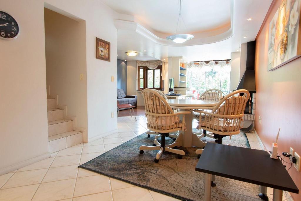 Mont Serrat 304 - A poucos passos do coração de Gramado!  Mont Serrat 304 - A poucos passos do coração de Gramado!