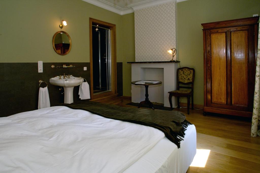 Hostellerie La Maison de Maître - Comfort Double Room Con Ducha