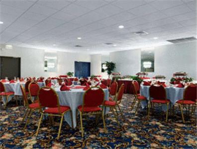 Fotografie z fotogalerie ubytování Ramada by Wyndham Watertown Thousand v destinaci Watertown