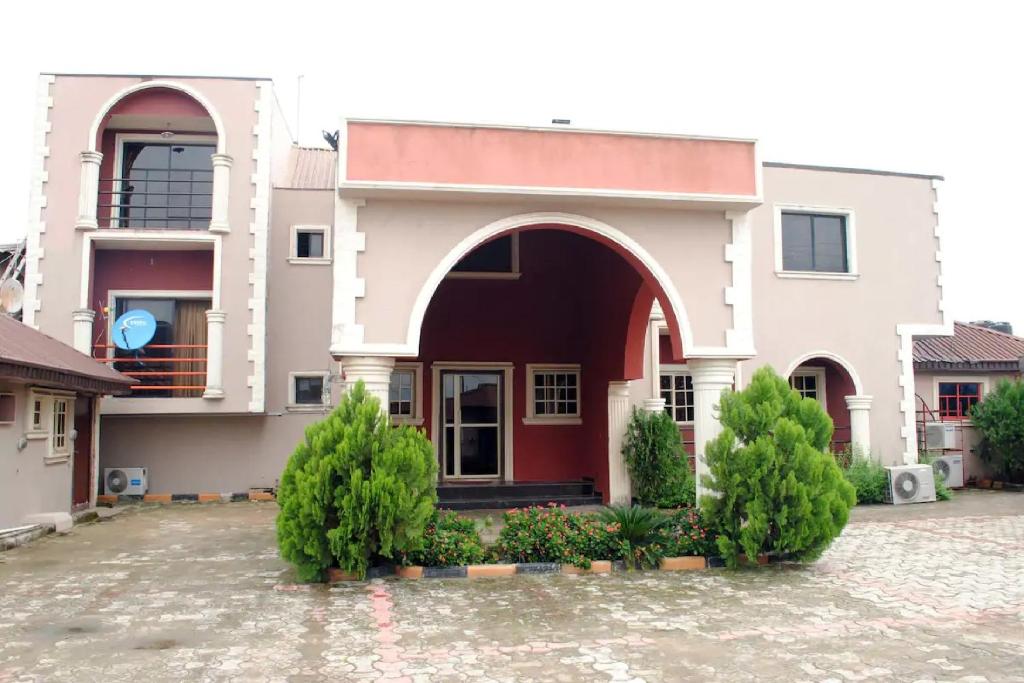 Gallery image of Room in Lodge - Aquatic Suites Lounge in Suru Lere