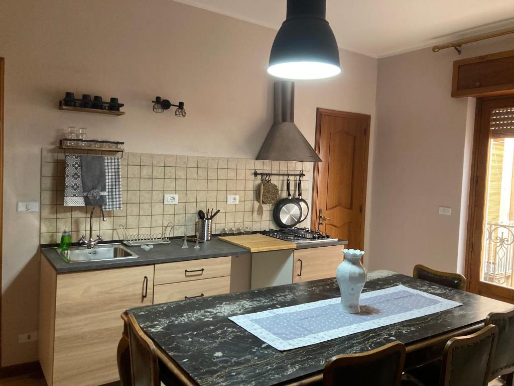 Kuchyň nebo kuchyňský kout v ubytování Joe house