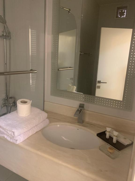 Jamal Royal Apartments - Three-Bedroom Apartment