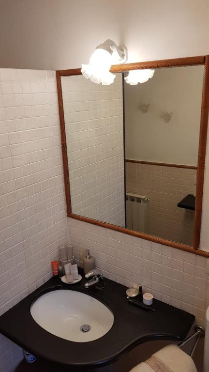 A bathroom at Casa Michelle "Natura e Relax"