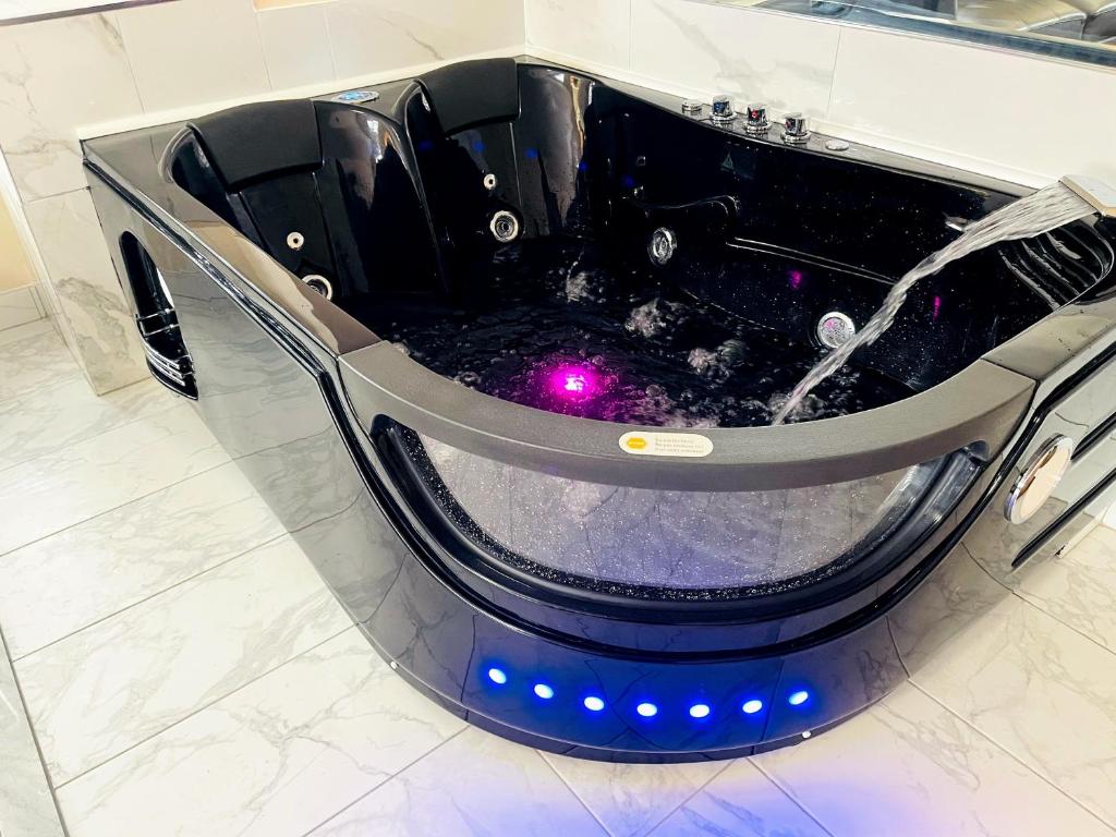 Falls Lodge & Suites - Resim 23