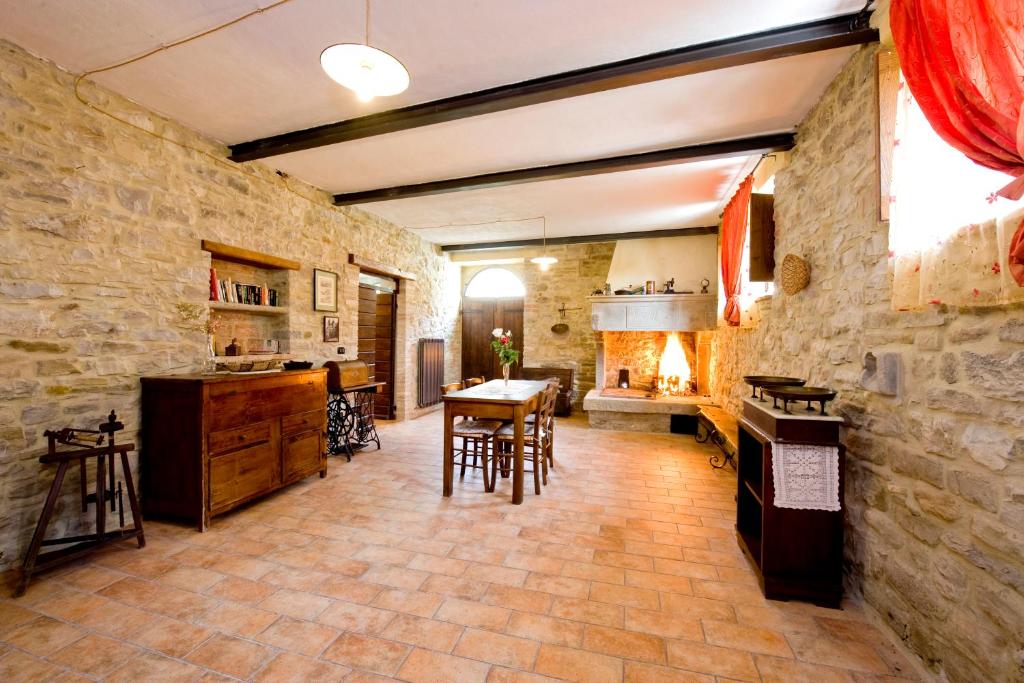 Fotografia z galérie ubytovania Borgo Di Cortolla v destinácii Pietralunga