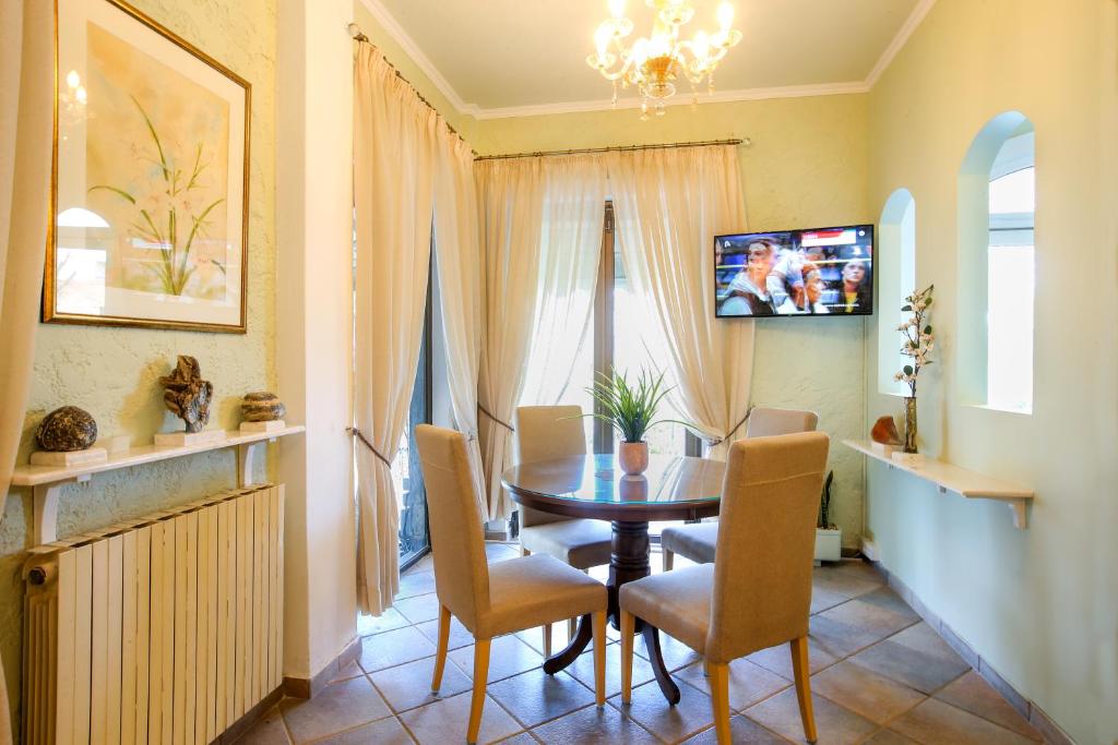 TV a/nebo společenská místnost v ubytování Molfetta Beach Hotel 
