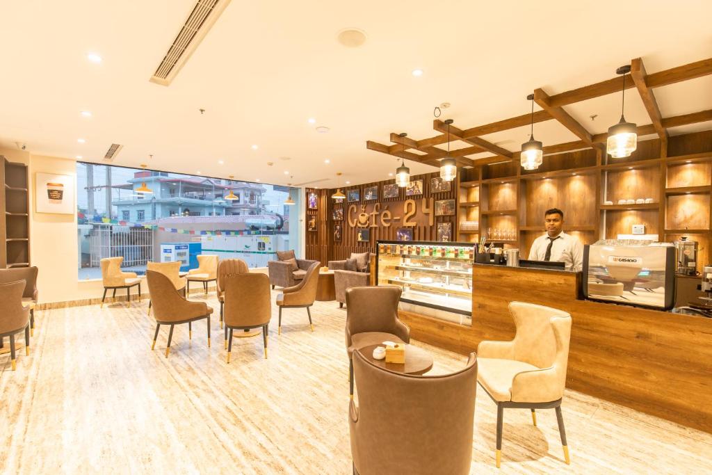 Příslušenství pro přípravu čaje a kávy v ubytování Hotel Da Flamingo