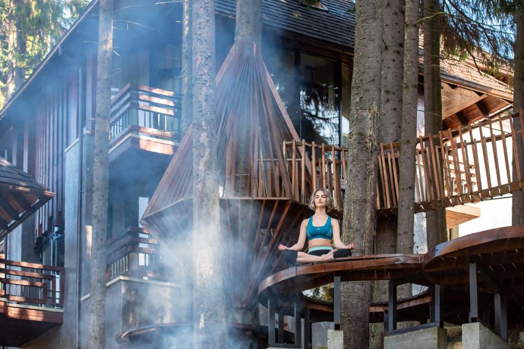 Gril dostupný pro hosty v hotelu