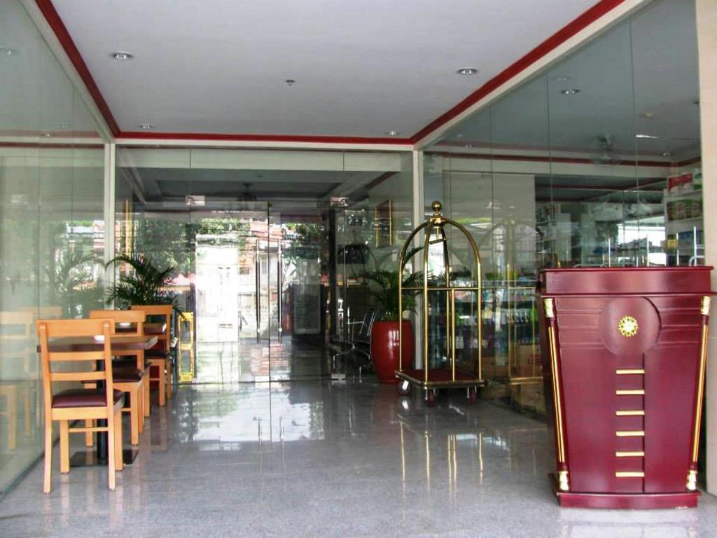 Restaurace v ubytování Dragon Home Inn