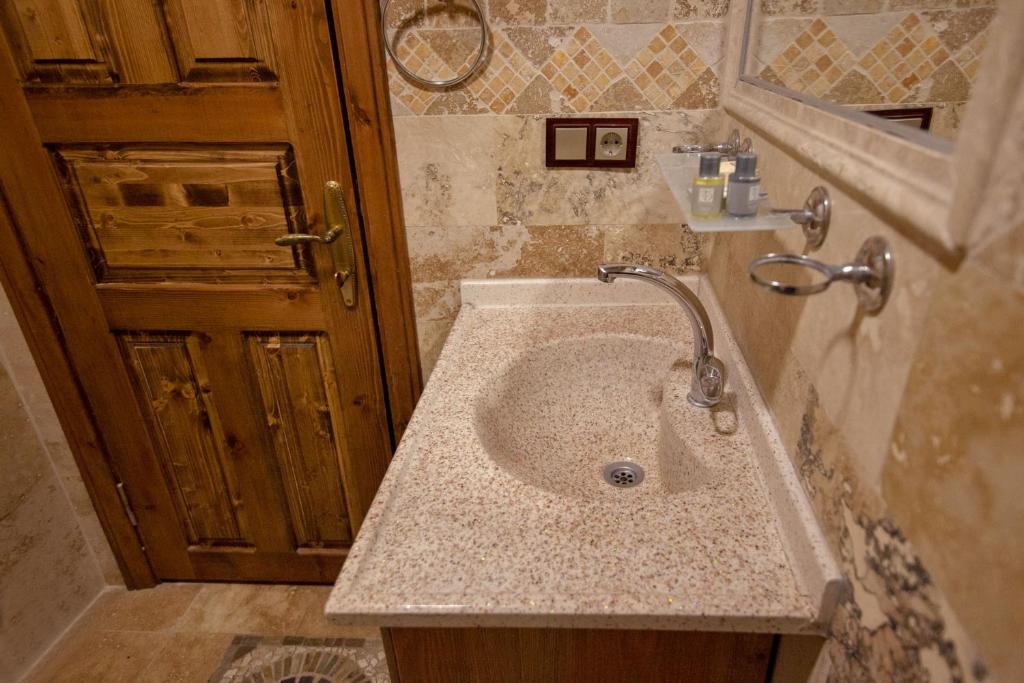 Peace Stone House - 14