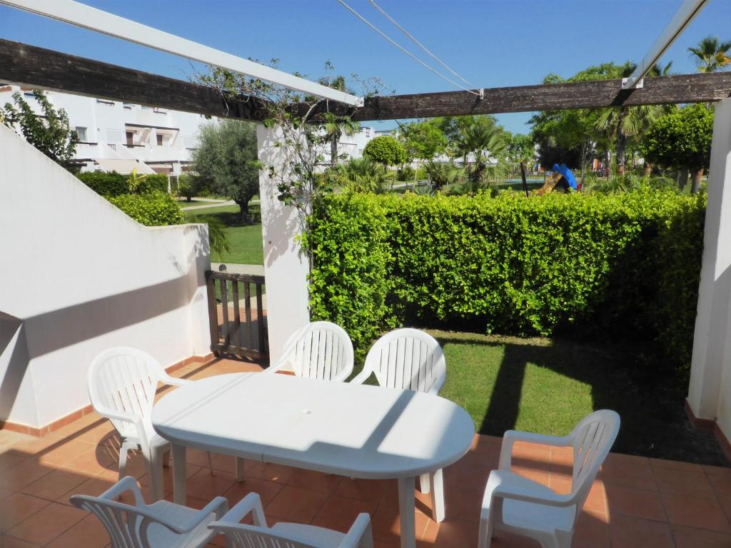 Κήπος έξω από το Condado de Alhama 3 dormitorios