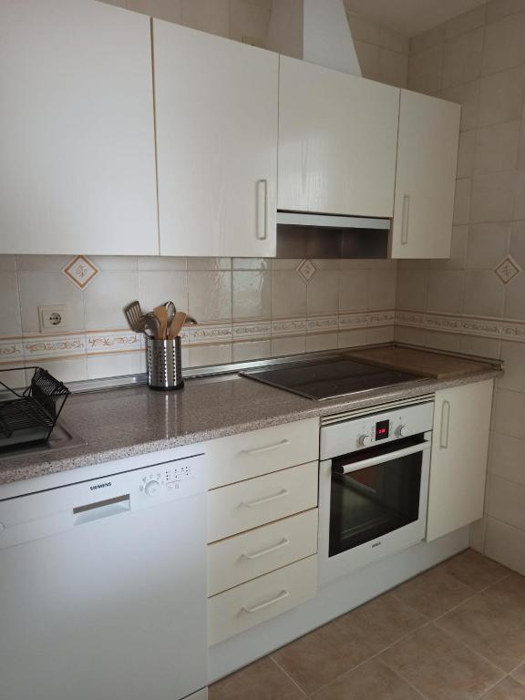 Kuchyňa alebo kuchynka v ubytovaní Apartamento la Noria 2 Playa
