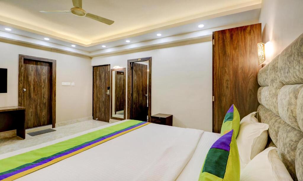 Postel nebo postele na pokoji v ubytování Hotel Bandhan Residency