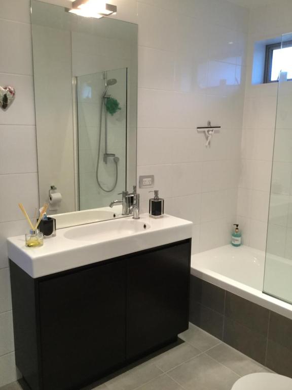 Bed & Breakfast in the Heart of Fendalton - Resim 8