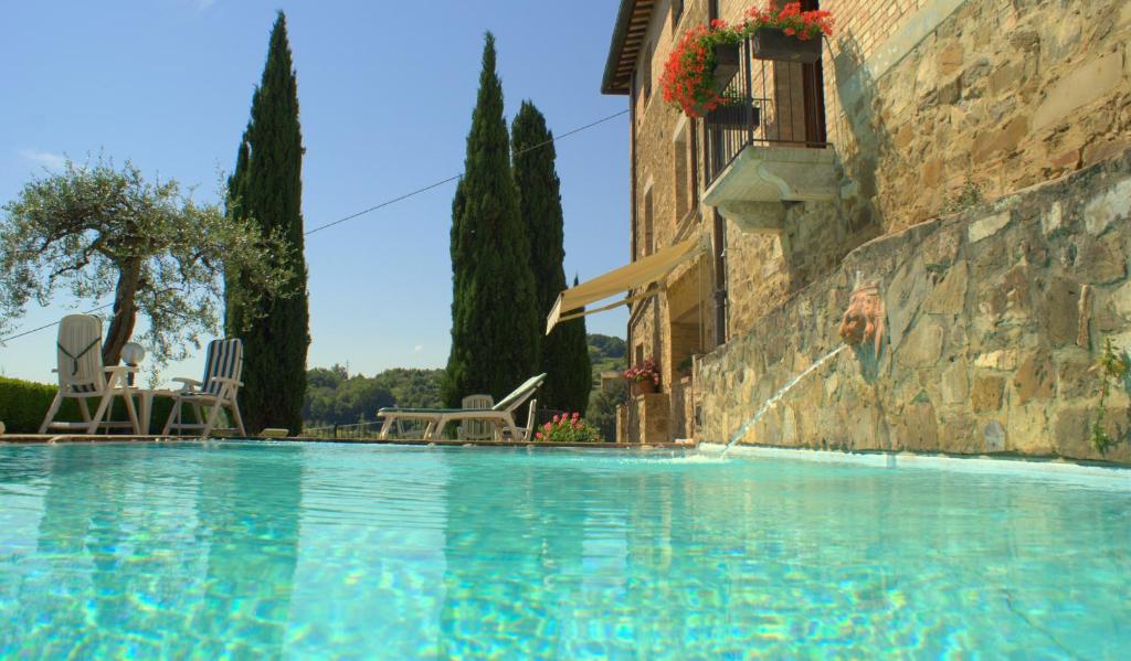 Bazén v ubytování Hotel Vecchia Oliviera nebo v jeho okolí