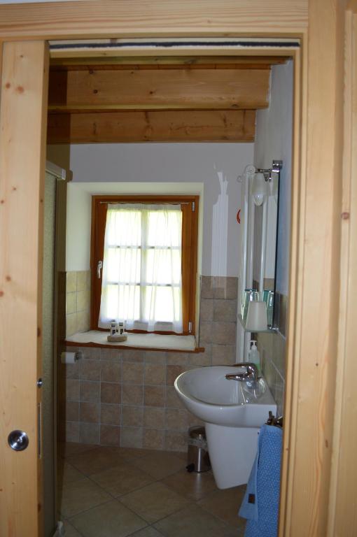 Koupelna v ubytování B&B Arlanch 8