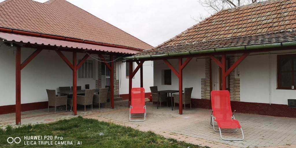 Budova, v ktorej sa dovolenkový dom nachádza