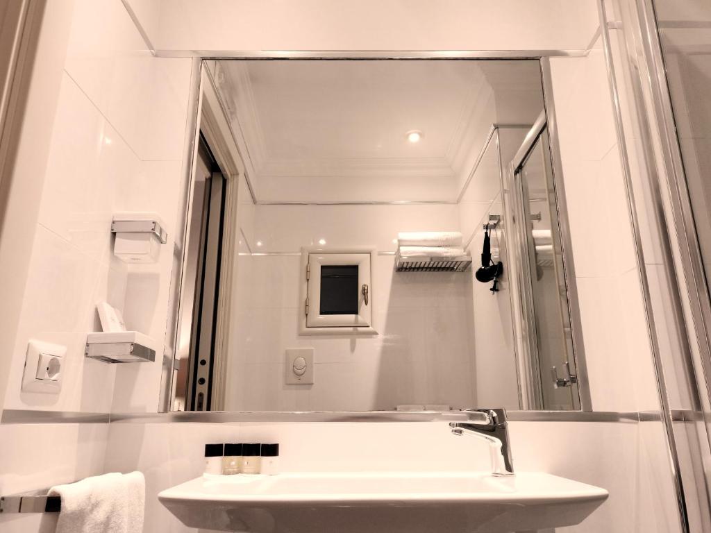 Best Season - Triple Room