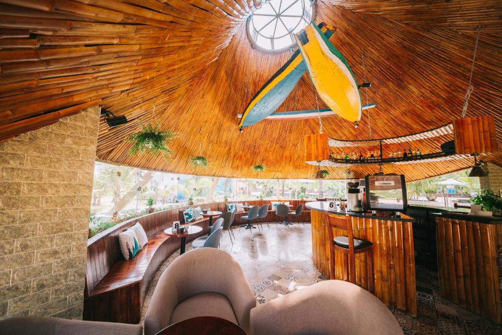 Restaurace v ubytování Celina Peninsula Resort Quảng Bình