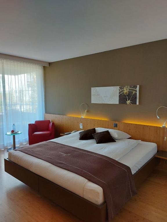 Letto o letti in una camera di Hotel & Restaurant STERNEN MURI bei Bern