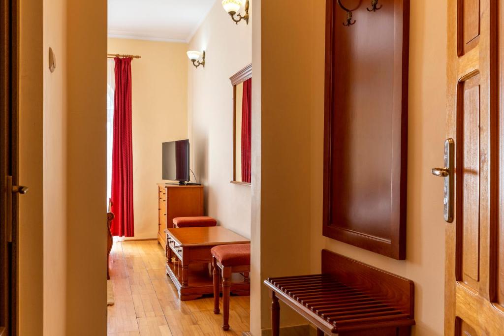 Hotel Denis - 