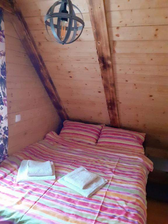 Postel nebo postele na pokoji v ubytování Domacinstvo Zaric
