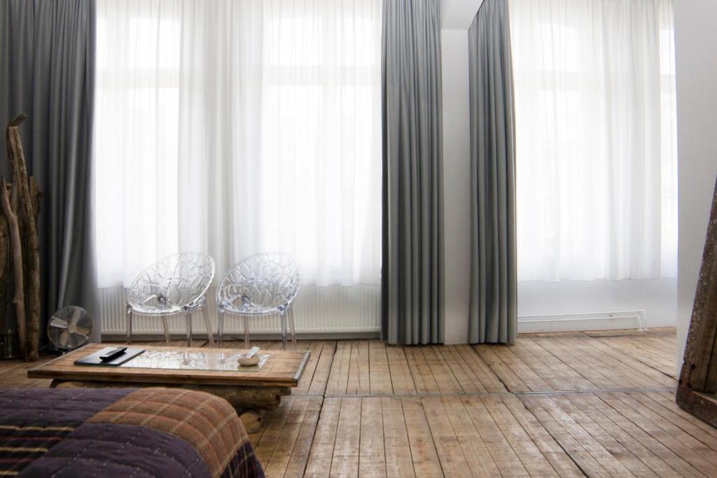 Posezení v ubytování Hotel Trash Deluxe