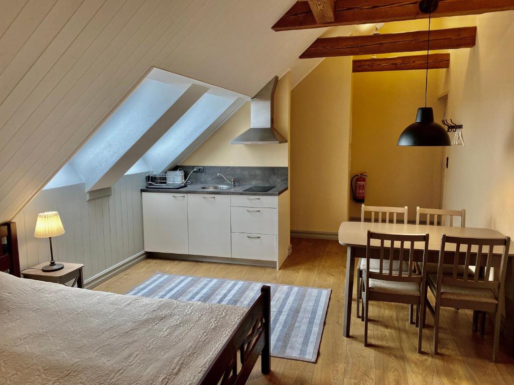 Verona Apartments - Märjamaa - Apartment With Garden View