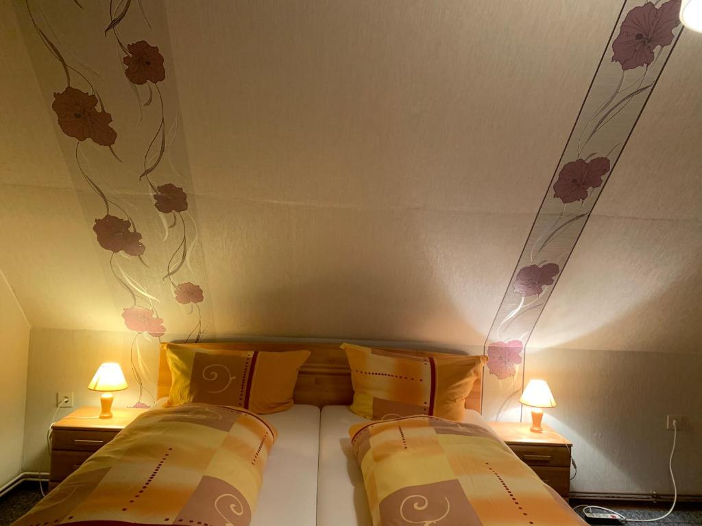 Pension am Kurgarten - Quarto Triplo Com Chuveiro