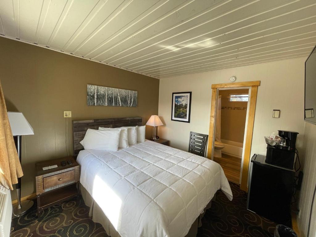 Estes Mountain Inn - Queen Room - Niet -huisdiervriendelijk