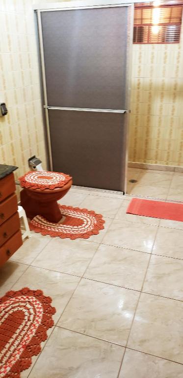  Casa de campo com lazer em Quadra interior de SP