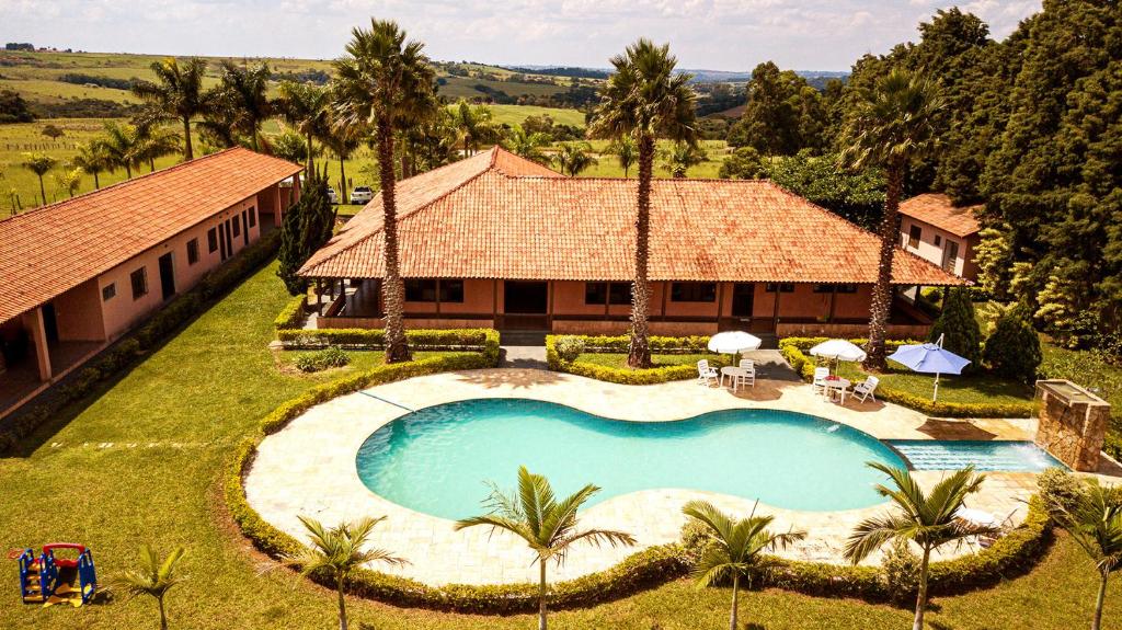 Sitio com piscina churrasqueira em Itapetininga